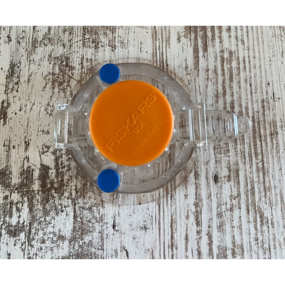 Fiskars circle cutter - Picture 2 of 2